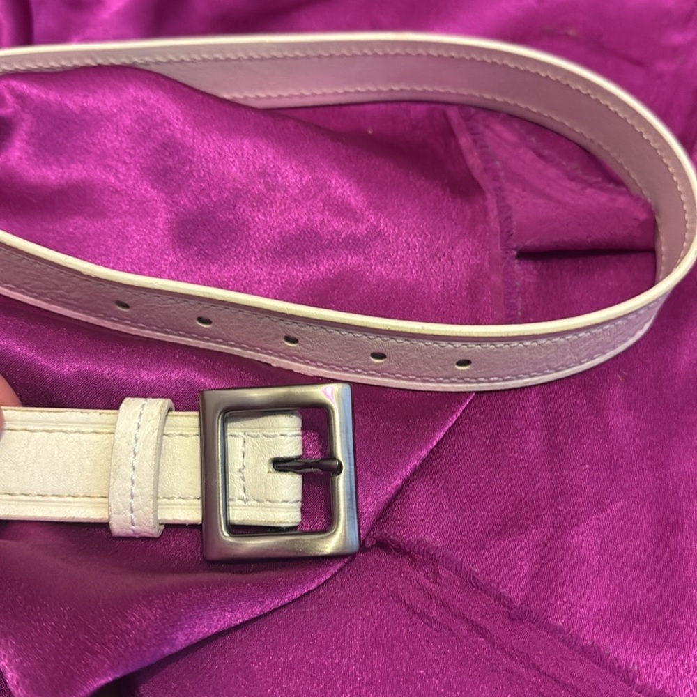 NWT Elegant cream Leather Belt size small from the bay